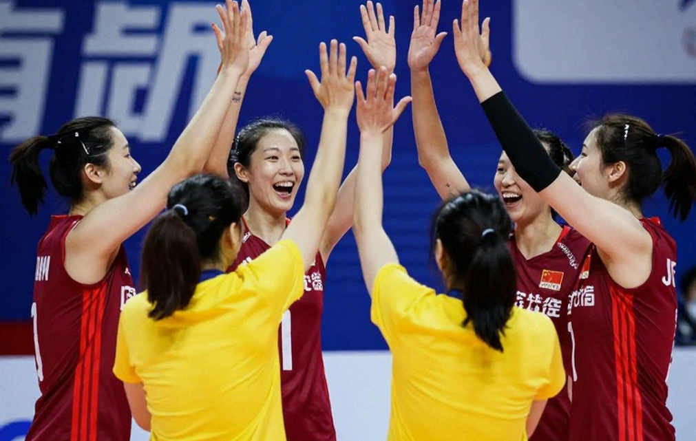 Xuan Son tears calf, leaves FIFA ASEAN Cup early: Vietnam loses focal point before Thailand clash