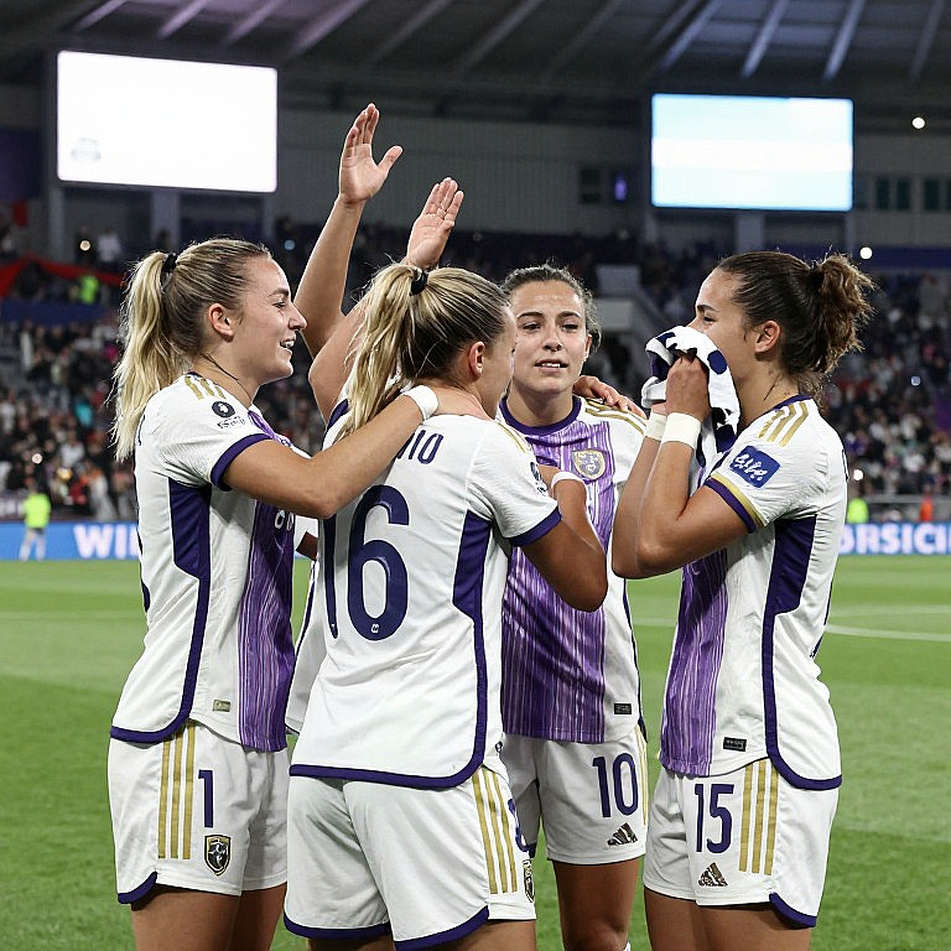 Bản hợp đồng từ phòng y tế: Tottenham chờ Kulusevski giữa chuỗi trận không bàn thắng