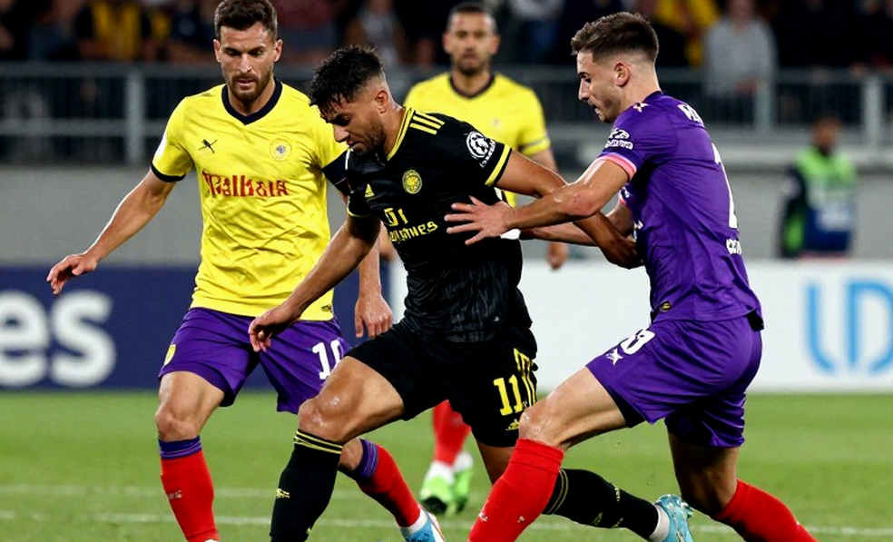 Chiếc áo đen và 45 phút bị chôn vùi: Sự thật chiến thuật sau chiến thắng 2-0 của U23 Việt Nam Chiếc áo đen và 45 phút bị chôn vùi: Sự thật chiến thuật sau chiến thắng 2-0 của U23 Việt Nam