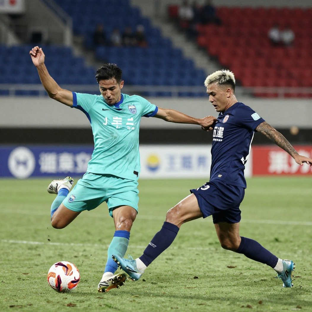 Giám đốc kỹ thuật HAGL sang Campuchia dự khóa AFC Pro Diploma: Mười tám năm cho một tấm bằng còn nợ