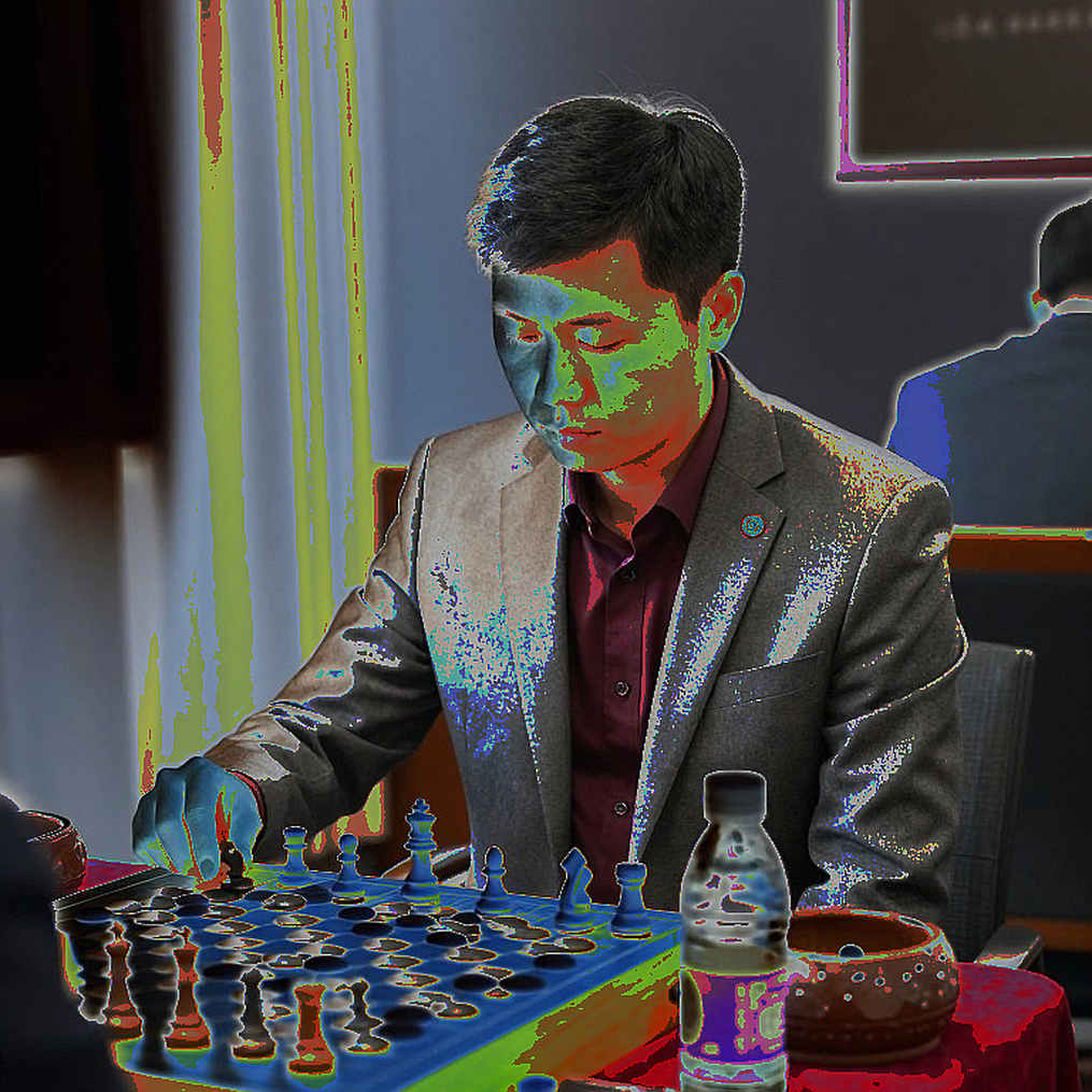 Bóng đá Việt Nam và mê cung ba trung vệ: Tấm khiên hay rào chắn? Bóng đá Việt Nam và mê cung ba trung vệ: Tấm khiên hay rào chắn?